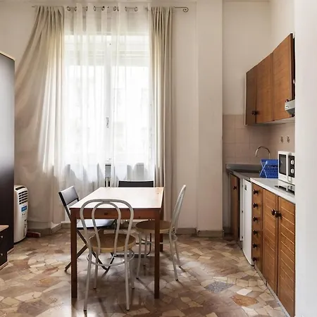 Apartment Youhosty - Cattolica Milan